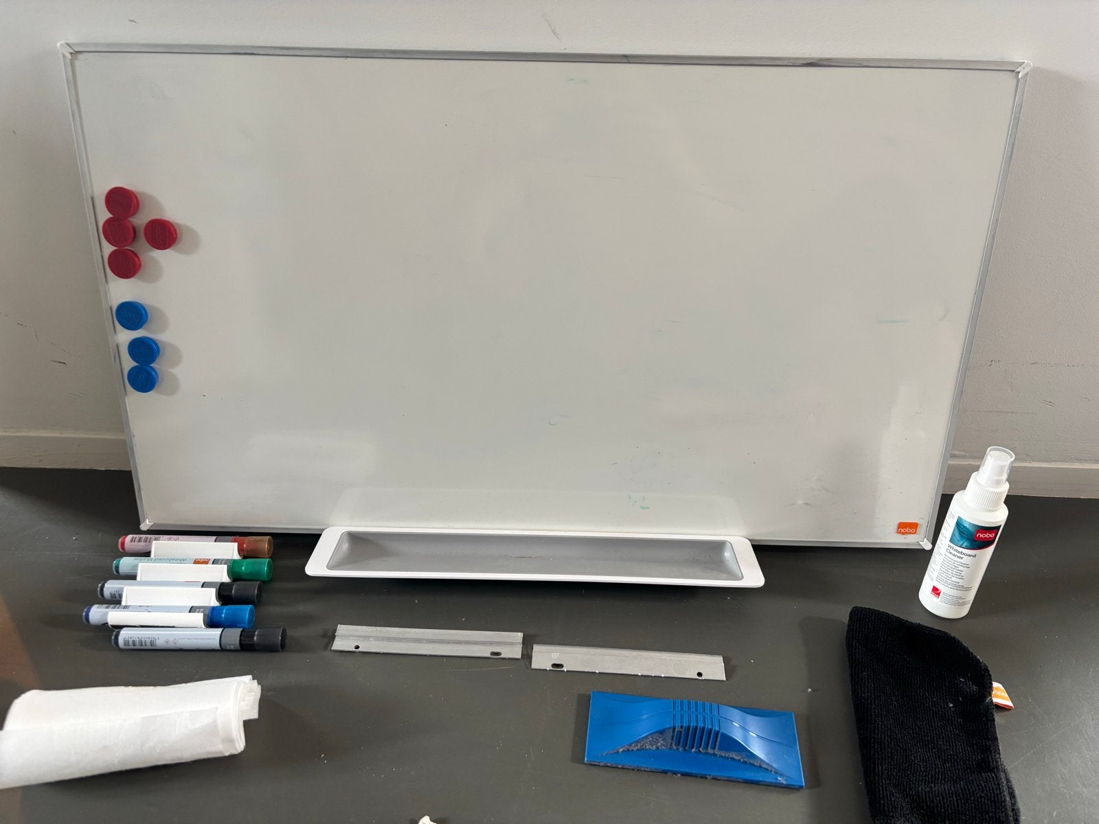 Nobo Impression Pro Whiteboard Emaille 710x400mm, Ophalen, Gebruikt, Overige typen