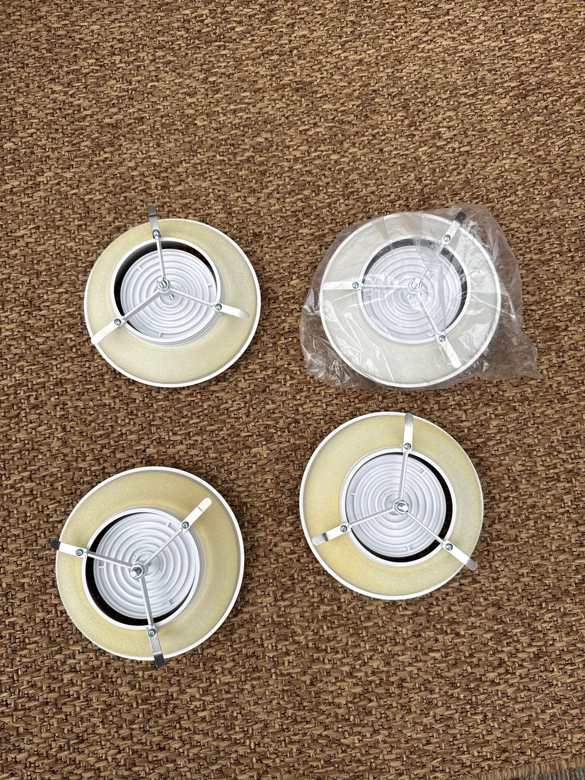 4x Nieuwe Ventilatie Roosters Afzuig/Toevoer Wit, Ophalen of Verzenden, Nieuw, Ventilator en Afzuiger