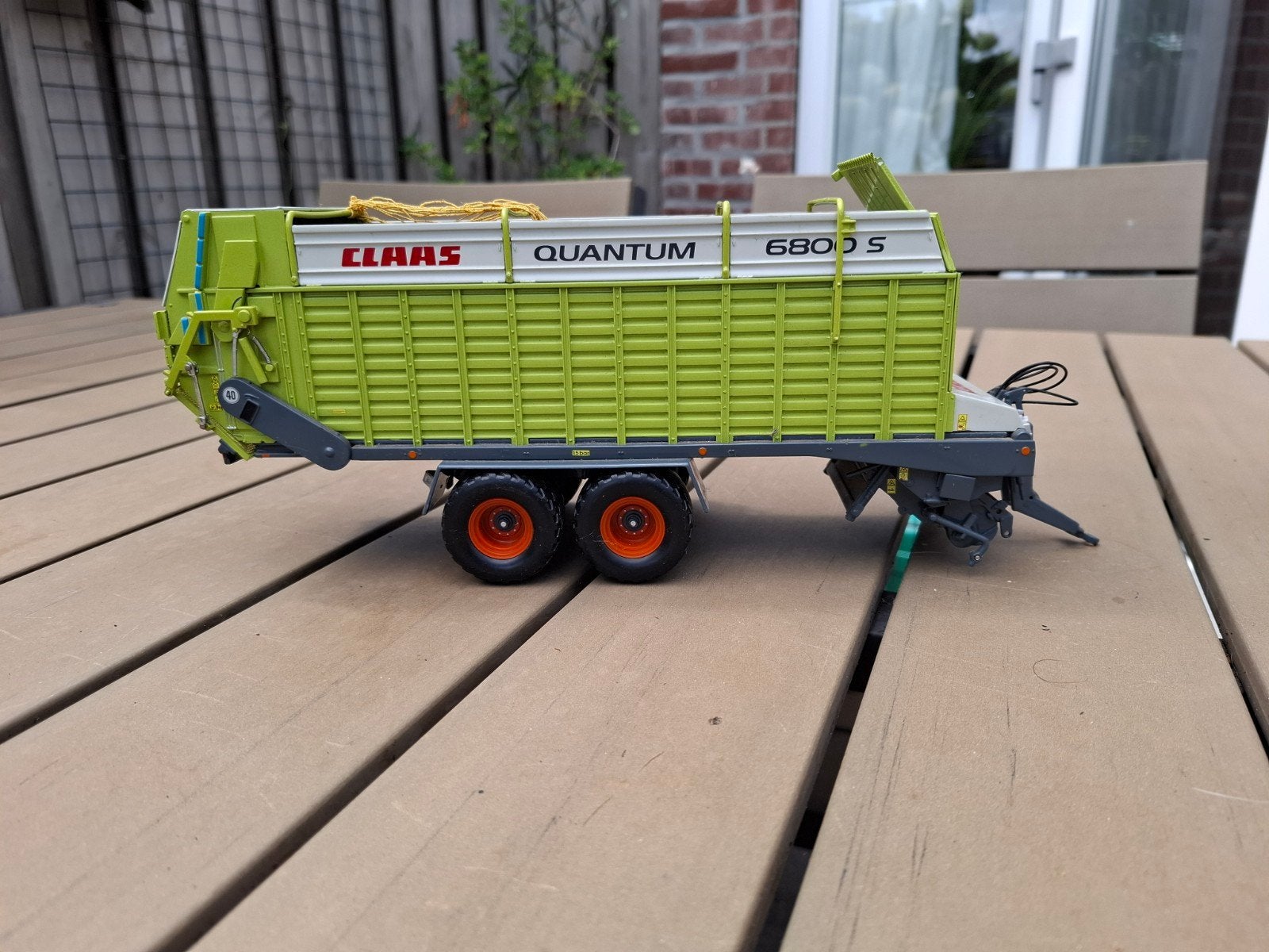 Universal Hobbies Claas Quantum 6800 S opraapwagen, Ophalen, Zo goed als nieuw