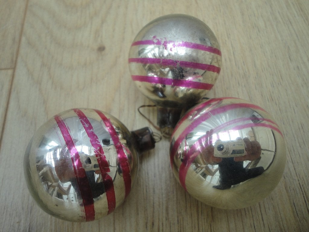 3 Mooie Ajeko kerstballen zilver met 3 roze ringen, Diversen, Kerst, Gebruikt, Ophalen of Verzenden