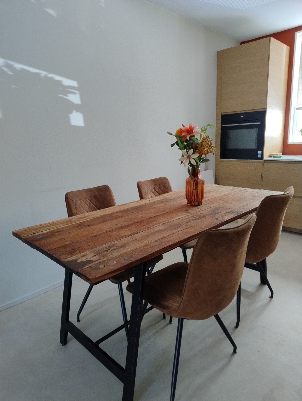 Mooie industriële inklapbare eettafel met 4 cognac stoelen, Huis en Inrichting, Tafels | Eettafels, Ophalen, Rechthoekig, 50 tot 100 cm