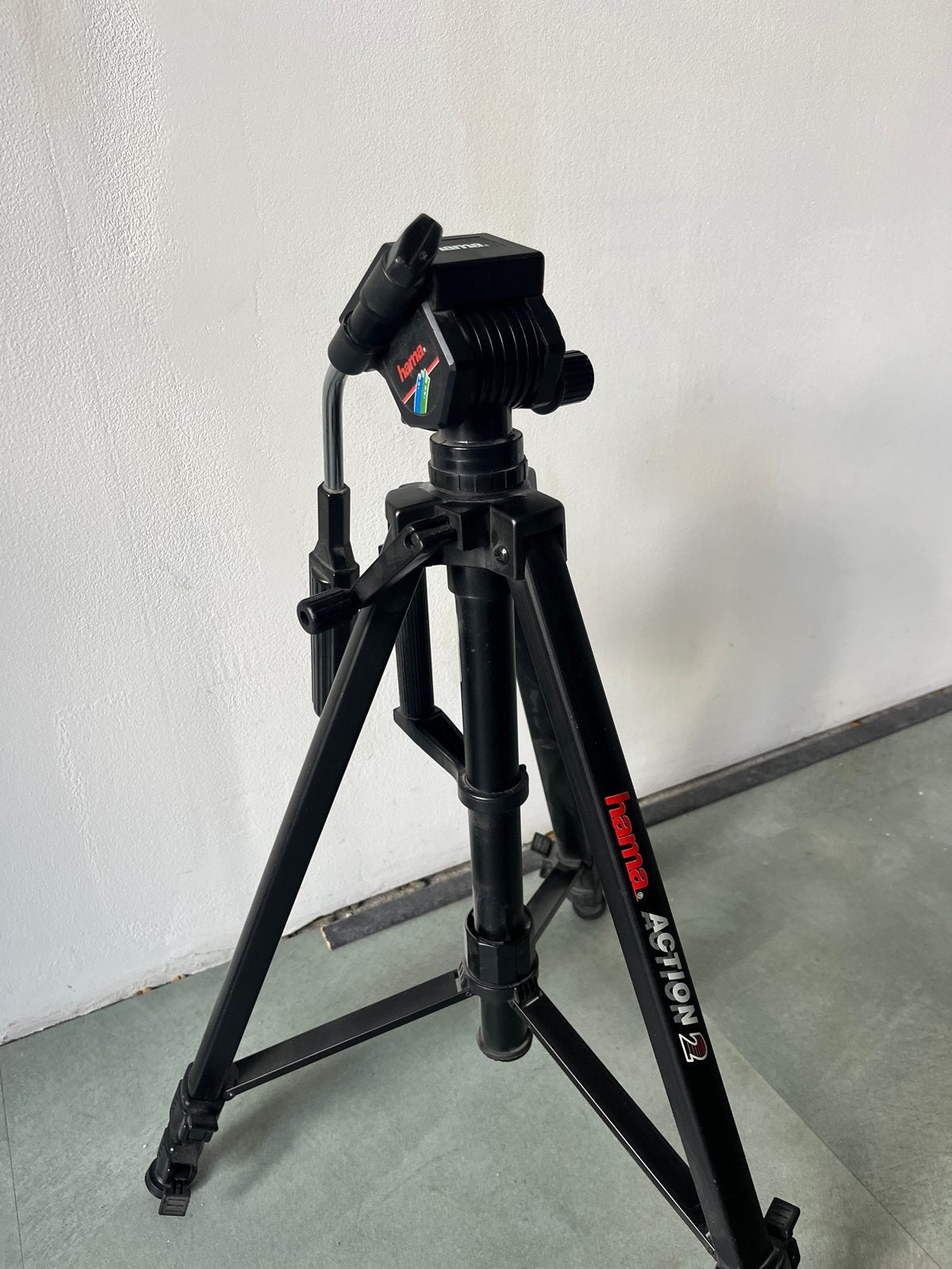 Hama Action 2 Statief - Video/Camera Tripod photo Equipment, Audio, Tv en Foto, Gebruikt, 125 cm of minder, Snelkoppelingsplaat