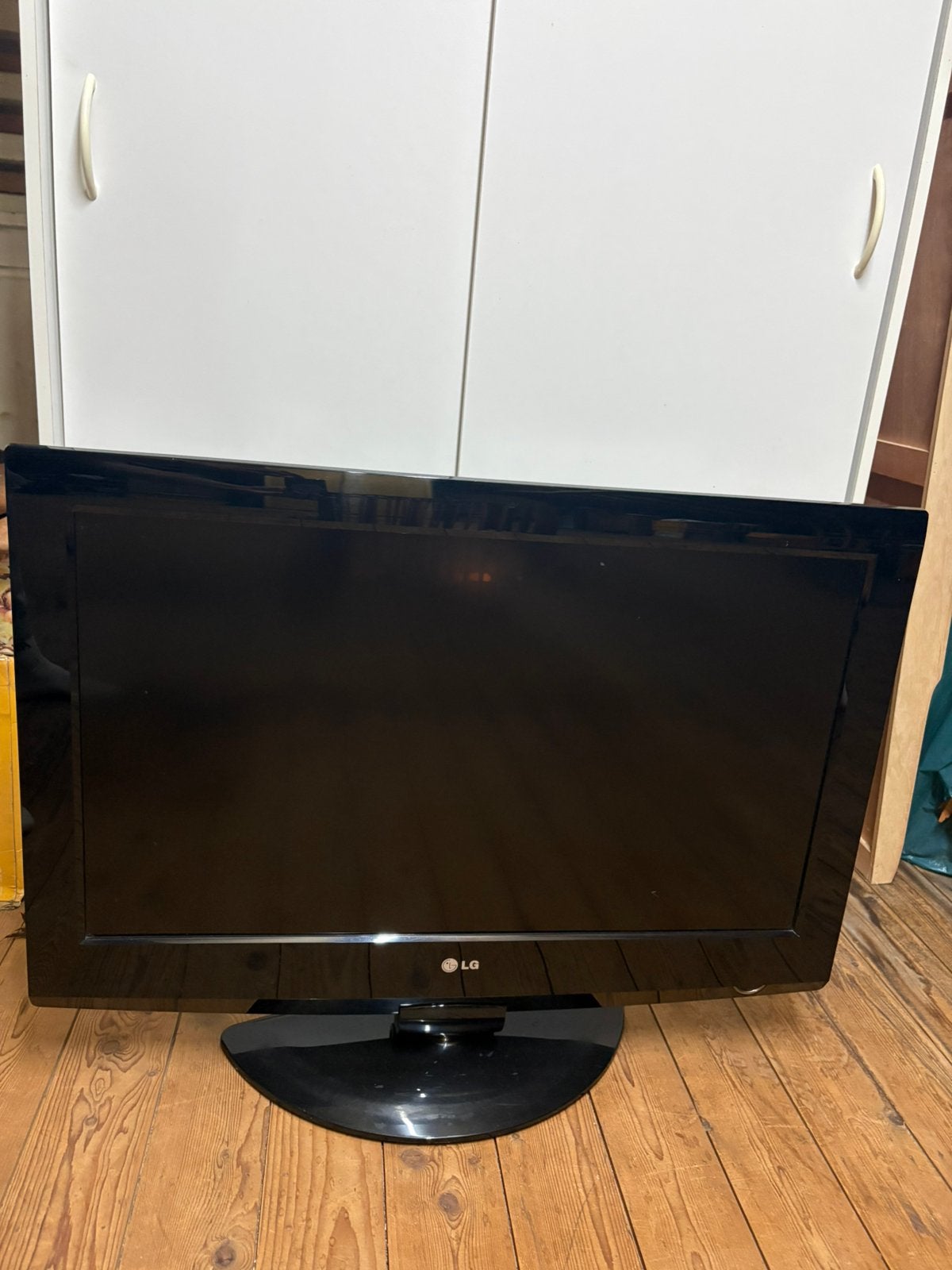 LG TV (32LG2100) met HDMI 32 inch, Ophalen, 50 Hz, 80 tot 100 cm, Zo goed als nieuw