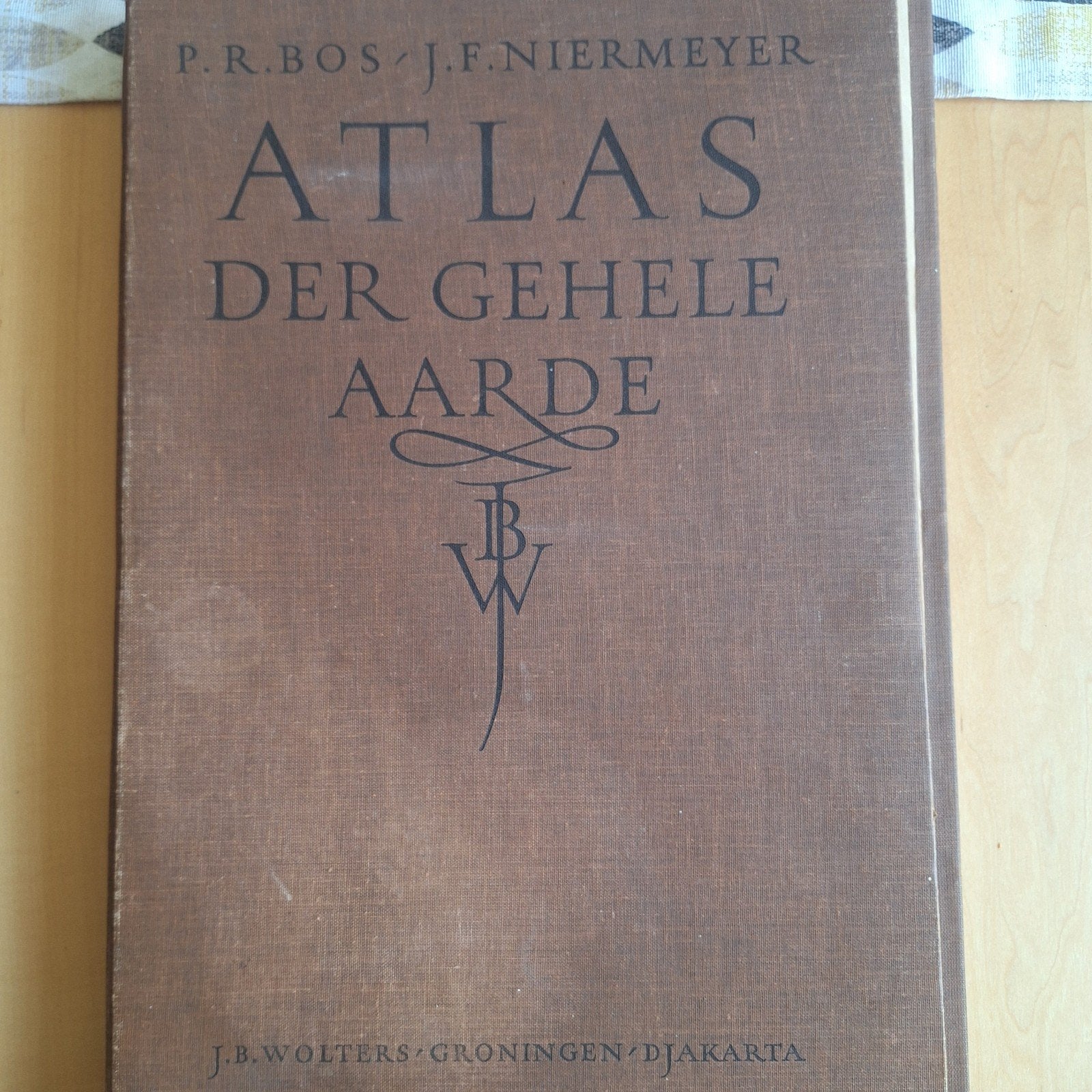 Bos-Niermeyer Schoolatlas der Gehele Aarde 1913, Gelezen, Overige atlassen, 1800 tot 2000, Wereld
