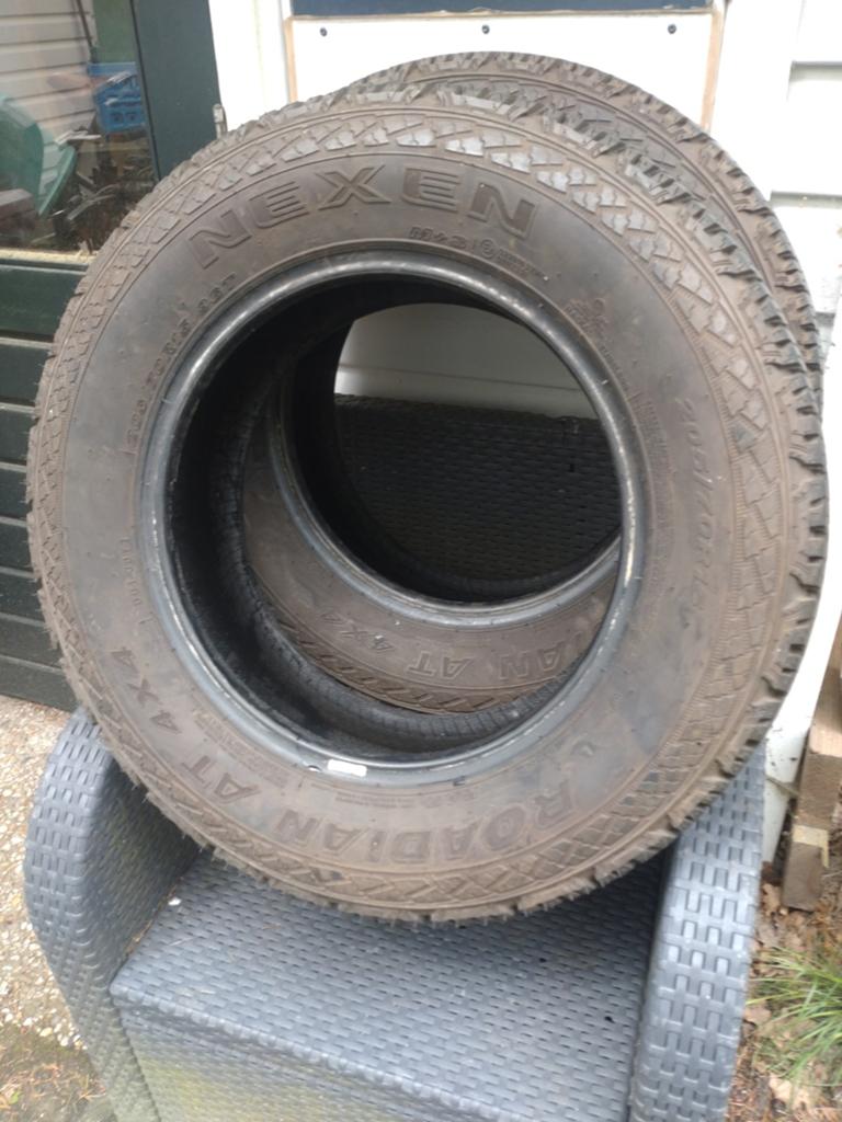 Banden 4x4 off-road A.T., Auto-onderdelen, Banden en Velgen, Ophalen, Bestelwagen, 15 inch, Nieuw