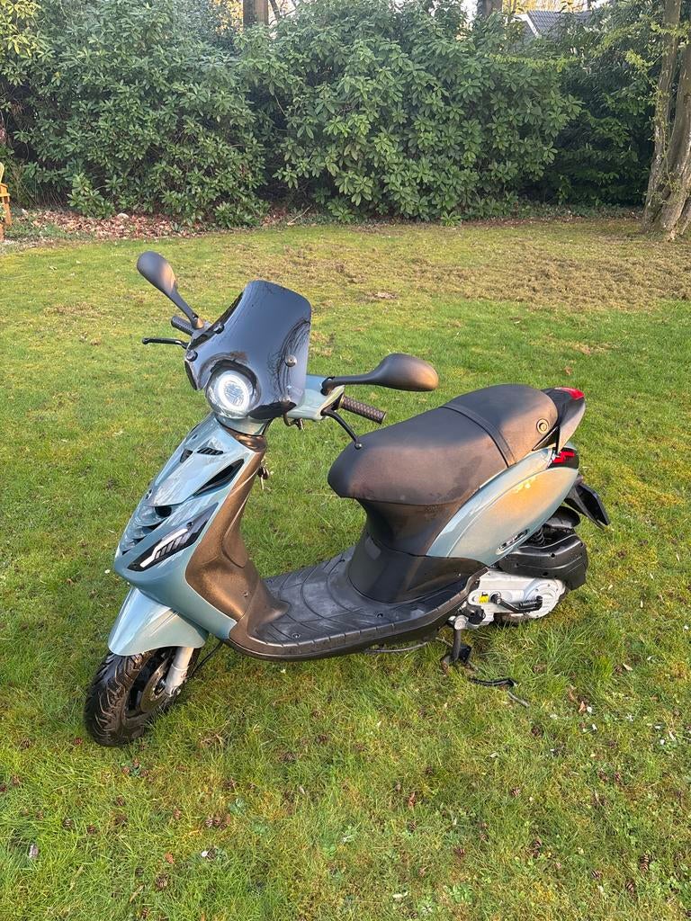 Piaggio Zip 4 takt - ruilen tegen 50cc 2t mogelijk!, Ophalen, Zo goed als nieuw, Overige typen, Piaggio