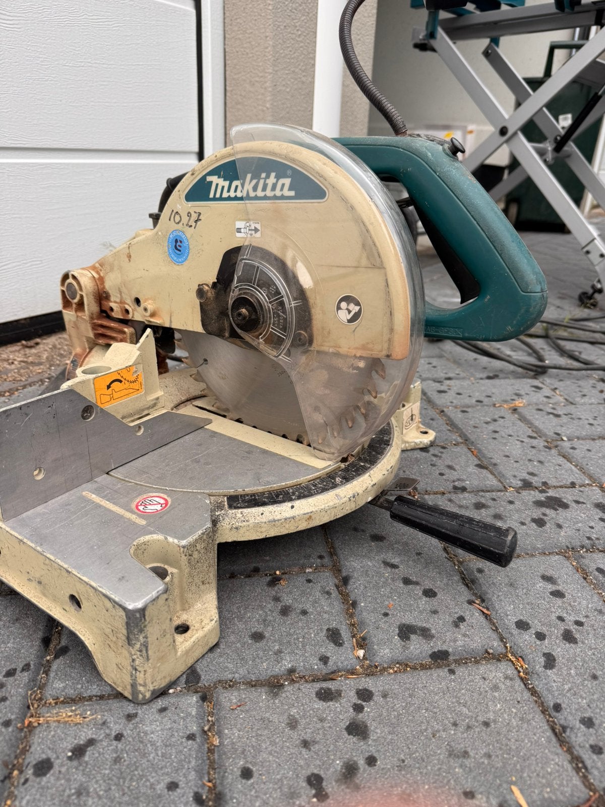 Makita afkortzaag LS1040F, Ophalen, Zo goed als nieuw, Afkortzaag, 30 tot 70 mm
