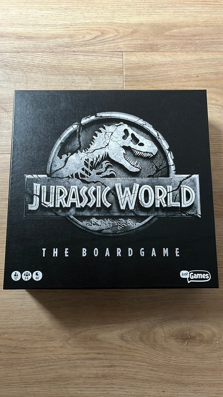 Jurassic world bordspel, Hobby en Vrije tijd, Gezelschapsspellen | Bordspellen, Ophalen of Verzenden, Zo goed als nieuw