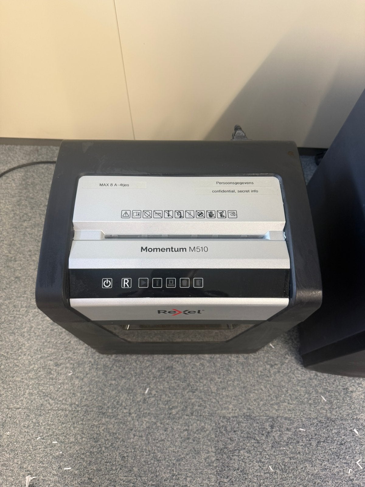 Te koop Shredder, Ophalen, Zo goed als nieuw