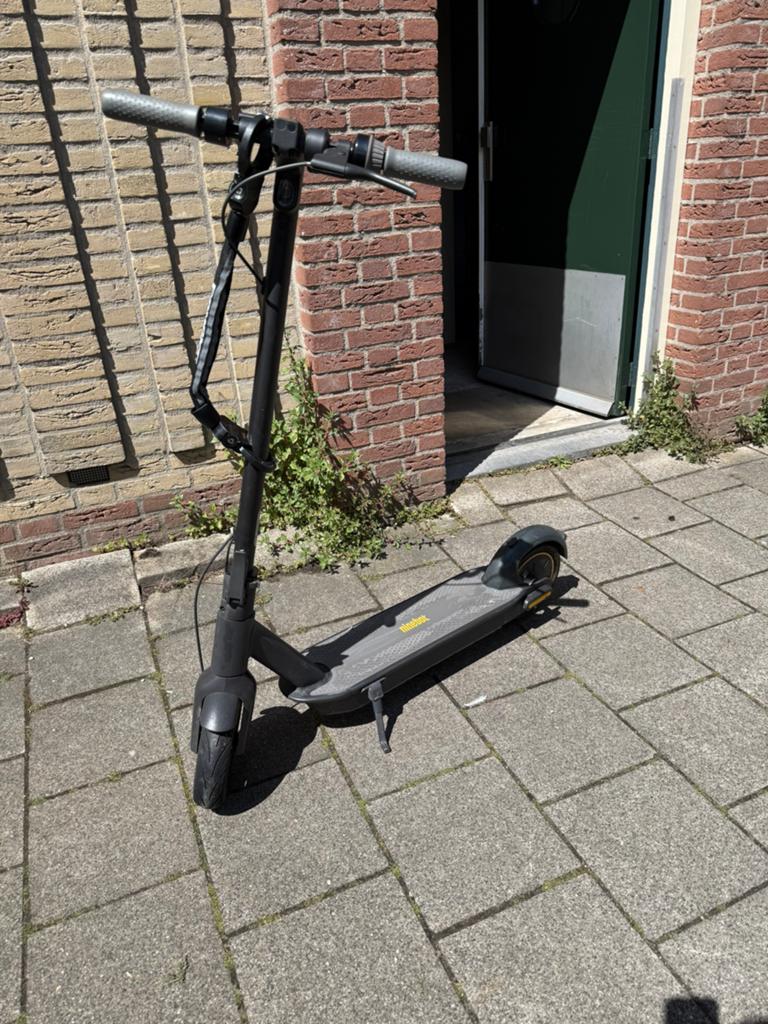 Segway Ninebot G30 max elektrische step, Fietsen en Brommers, Steps, Ophalen, Zo goed als nieuw, Elektrische step (E-scooter)