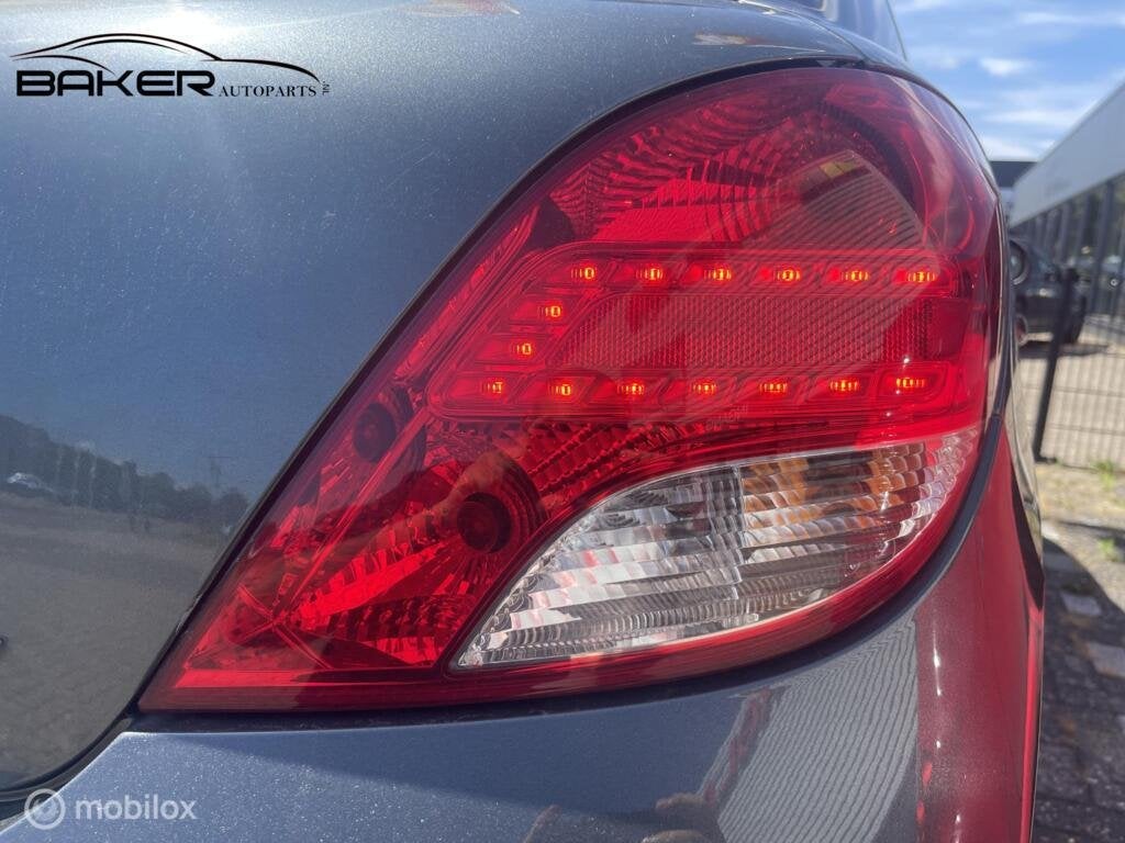 Achterlicht rechts Led Peugeot 207 hatchback ('06-'12), Auto-onderdelen, Gebruikt, Ophalen of Verzenden, Peugeot, Peugeot