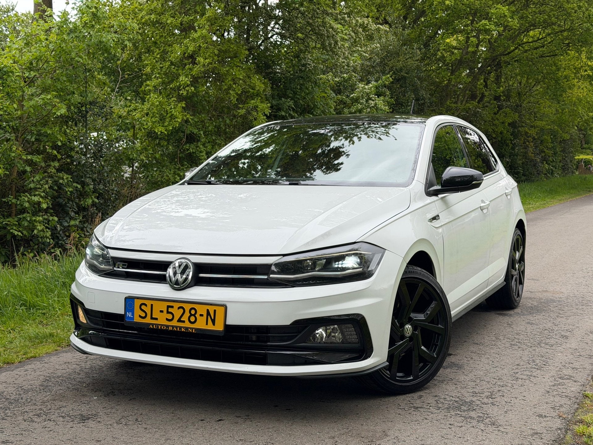 Volkswagen Polo 1.0 TSI R-Line | Automaat + Virtual + Navi +, Auto's, Volkswagen, Gebruikt, Origineel Nederlands, Bedrijf, 3 cilinders