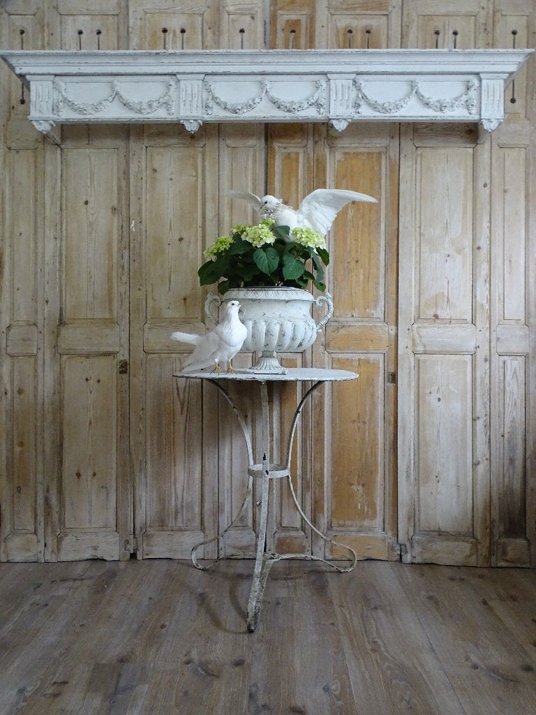 Houten koof met guirlandes, Ophalen