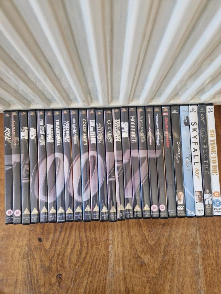 James Bond DVD Collectie, Vanaf 12 jaar, Ophalen of Verzenden, Gebruikt, Actie