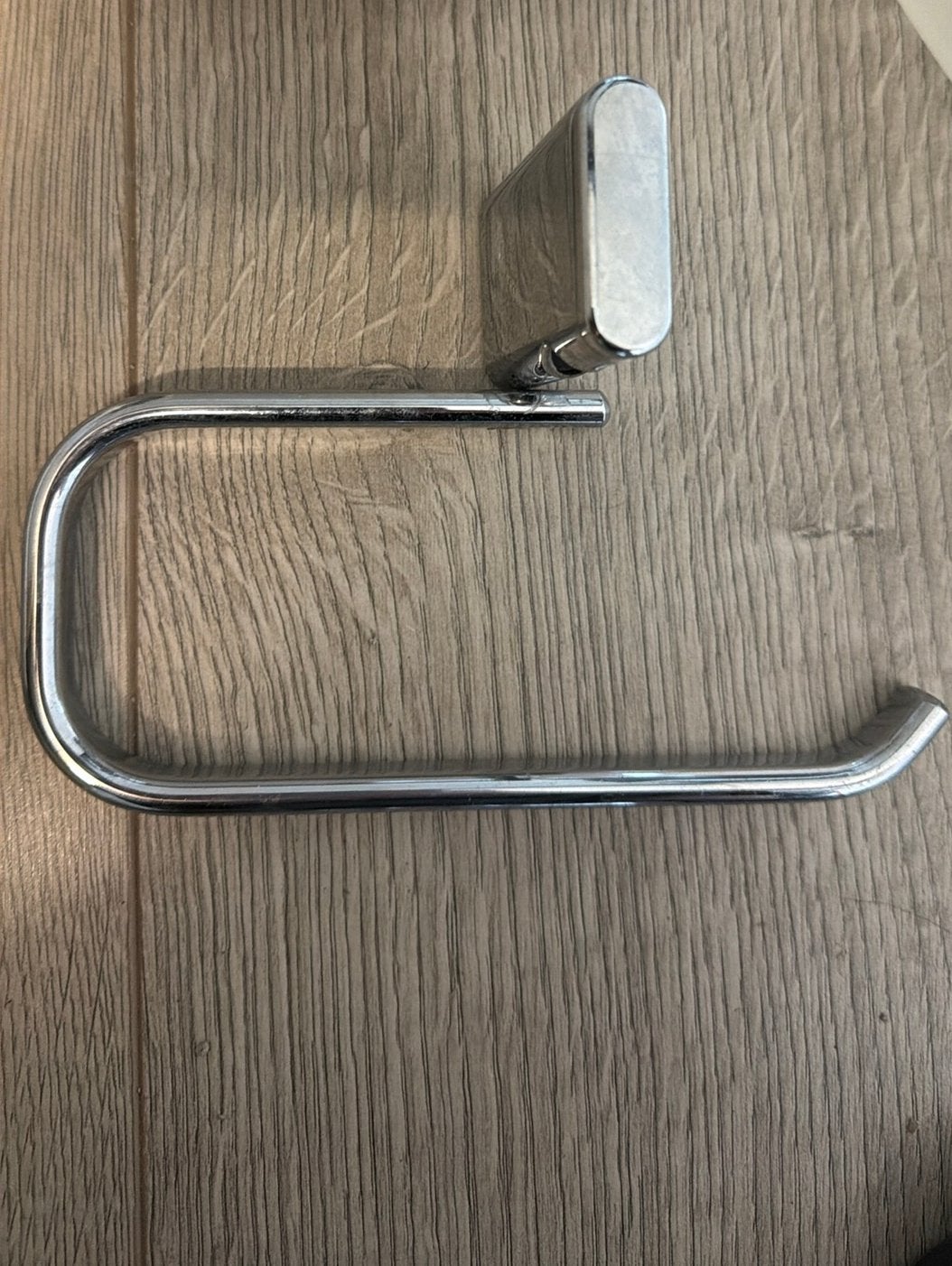 Wandhanddoekhouder, Huis en Inrichting, Ophalen, Gebruikt, Zilver, Handdoek