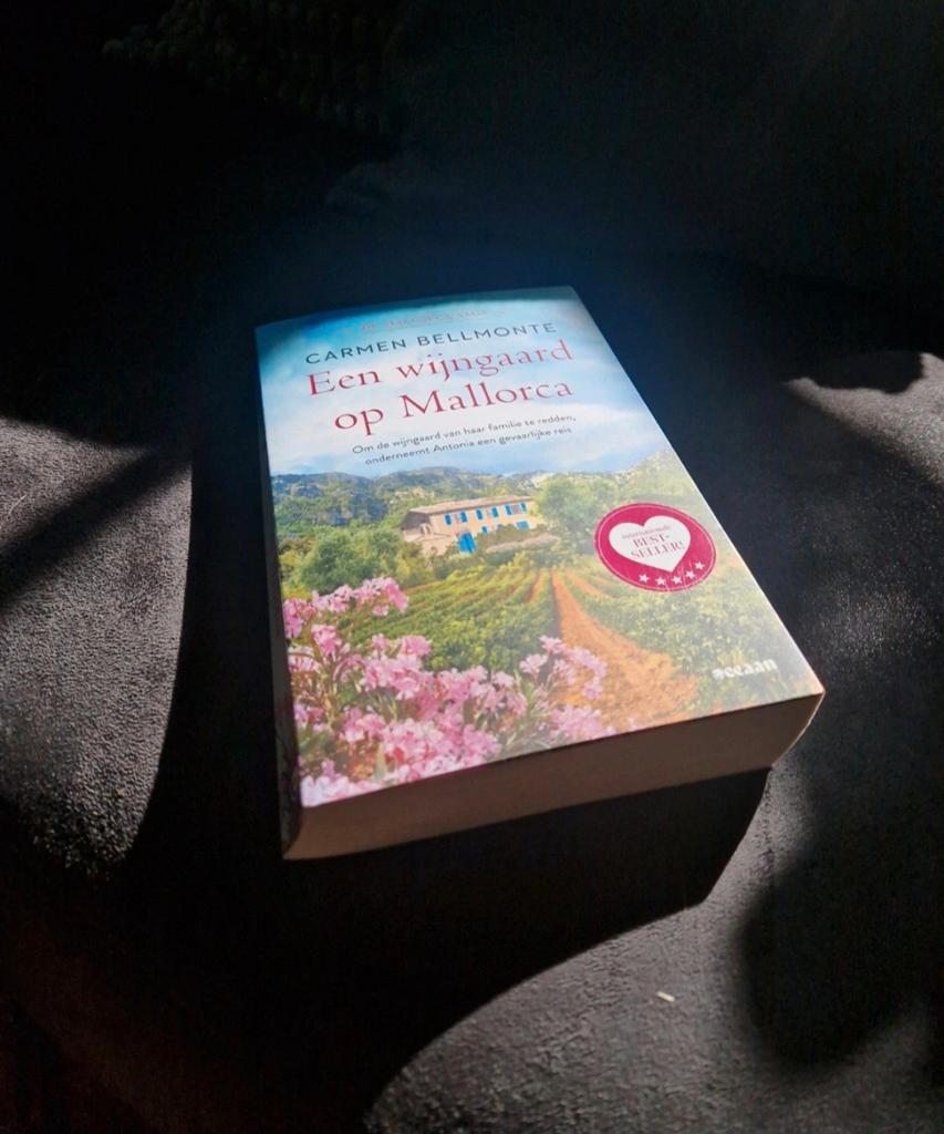 Carmen Bellmonte - Een wijngaard op Mallorca, Boeken, Ophalen of Verzenden, Zo goed als nieuw, Carmen Bellmonte