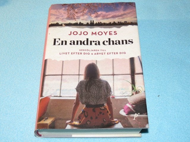 Zweeds: En andra chans door Jojo Moyes, Ophalen of Verzenden, Zo goed als nieuw, Jojo Moyes, Europa overig