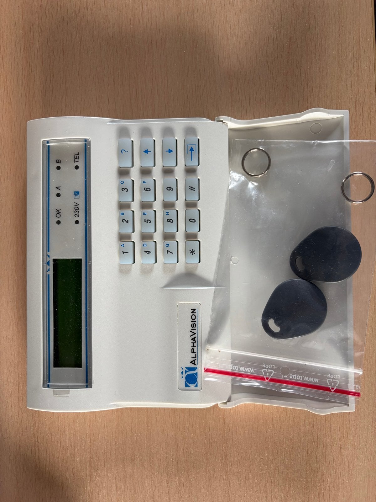 Alphavision Alarmpaneel met Toegangstags, Gebruikt, Ophalen of Verzenden, Compleet systeem, Afstandsbediening