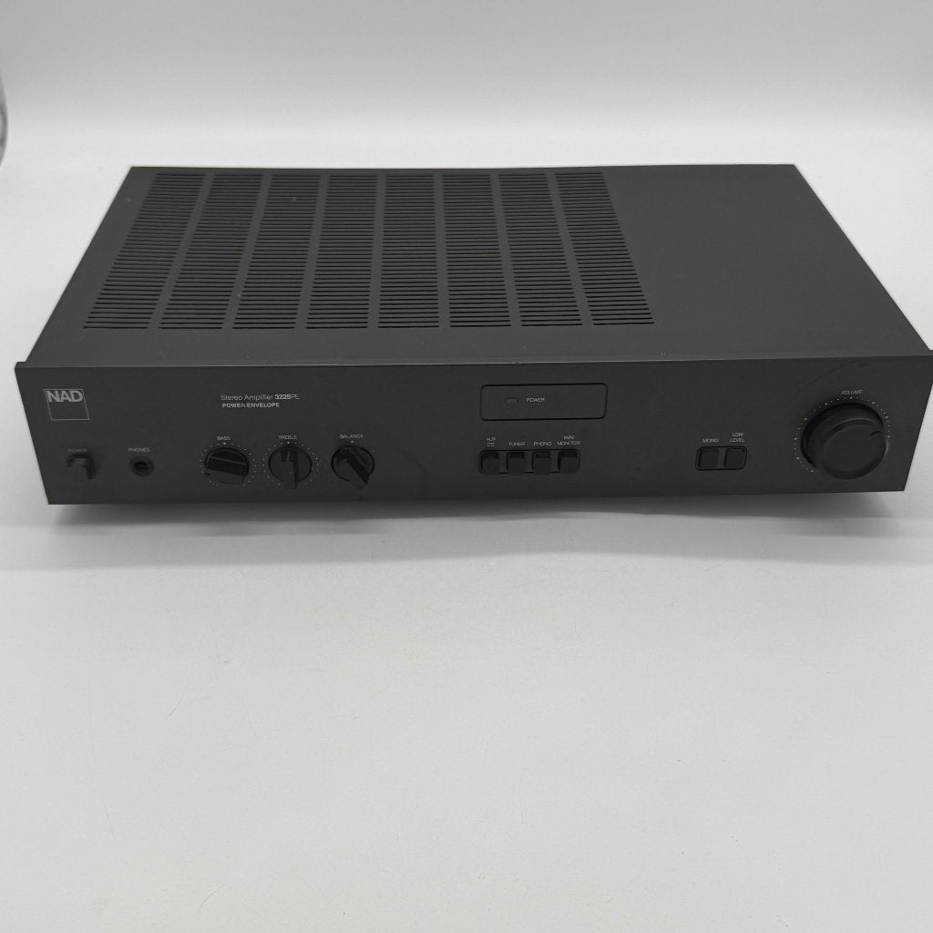 NAD 3225PE stereo amplifier - In goede staat, Audio, Tv en Foto, Overige merken, Overige systemen, Ophalen of Verzenden, Zo goed als nieuw