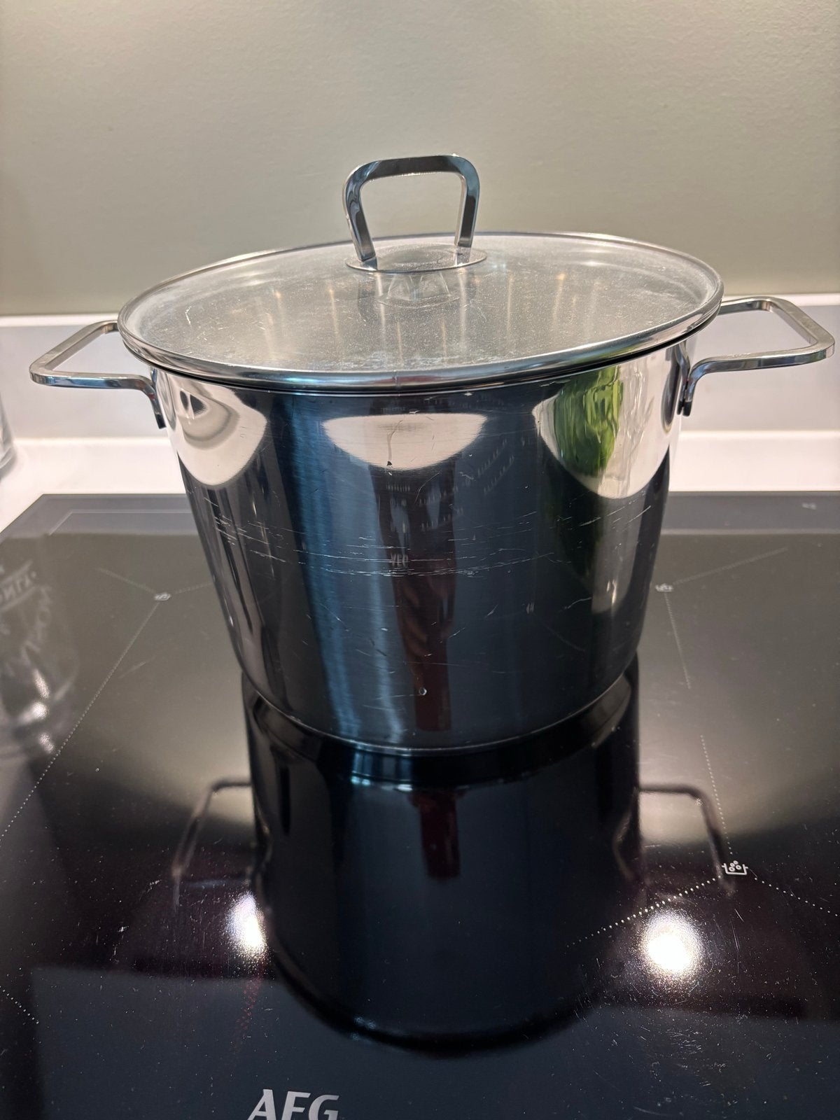 Vivo Kookpan 6 liter - Zo goed als nieuw, Ophalen, Met deksel, Zo goed als nieuw, Rvs