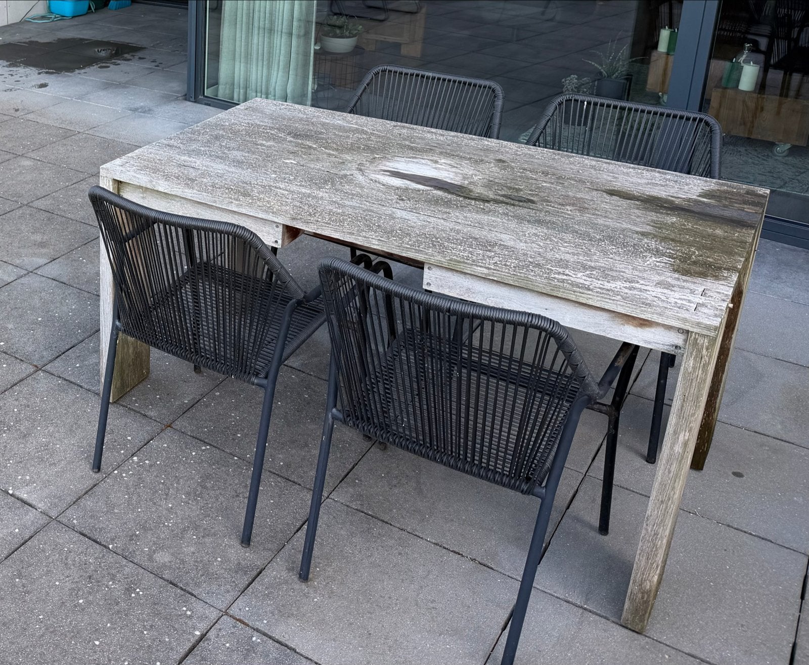 Houten tuintafel met 4 metalen stoelen, Ophalen, Gebruikt, Rechthoekig, Hout