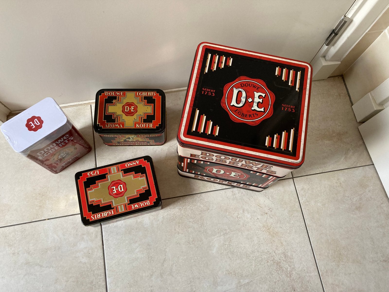 Douwe egberts blikken., Verzamelen, Blikken, Ophalen of Verzenden, Zo goed als nieuw, Koffie, Douwe Egberts