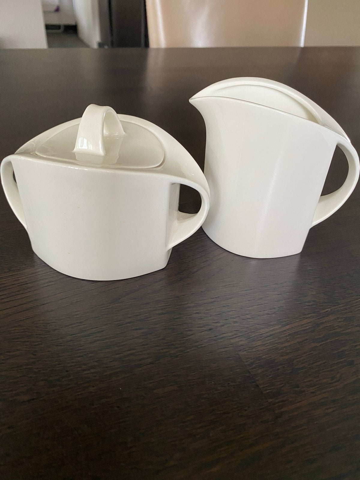 Villeroy & Boch Alba suikerpot en melkkan, Ophalen of Verzenden, Zo goed als nieuw, Modern, Porselein