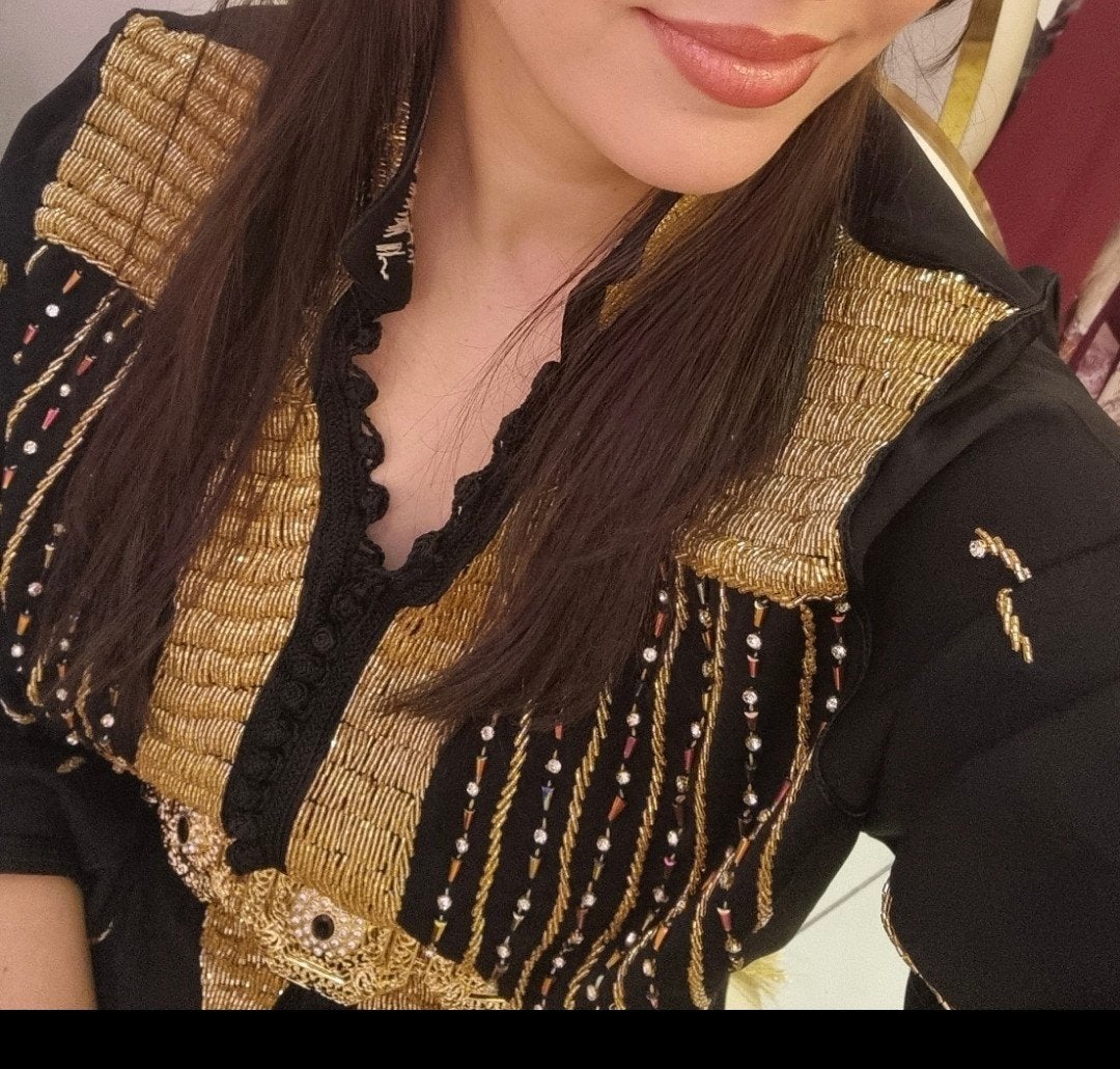 Kaftan een keer aan, Eén persoon