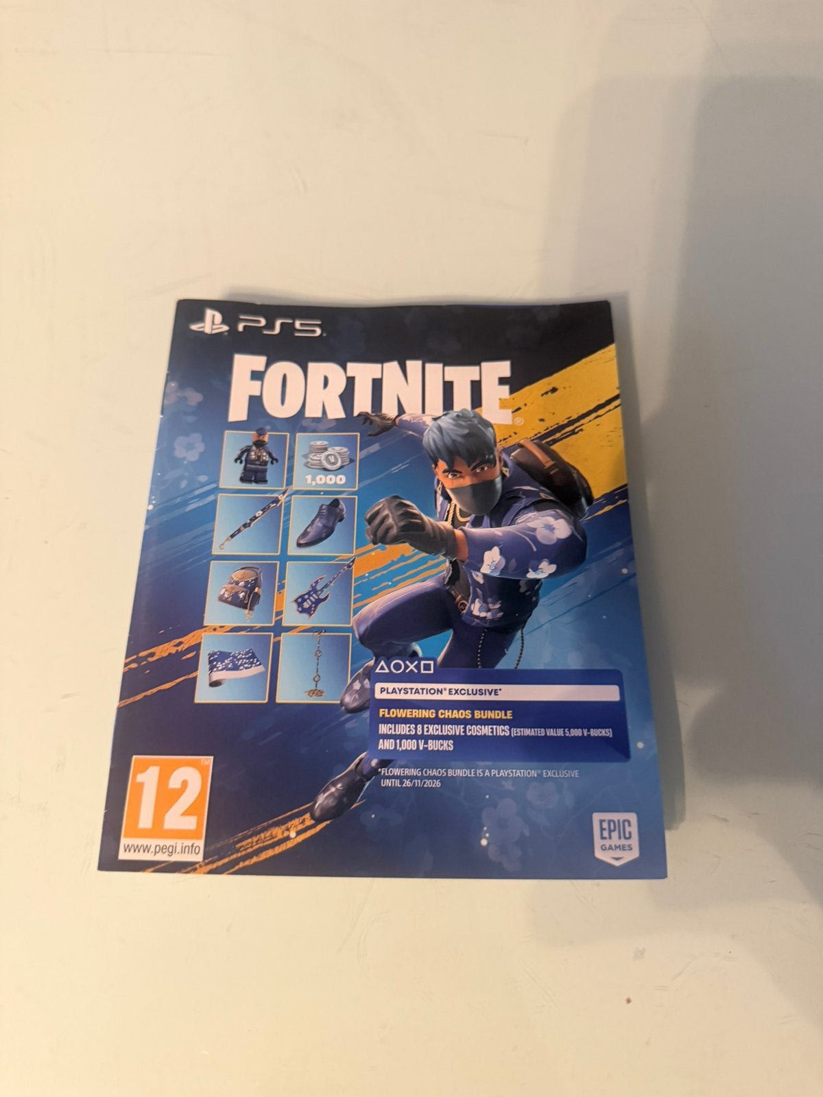 Fortnite flowering chaos bundle, Spelcomputers en Games, Ophalen of Verzenden, Zo goed als nieuw