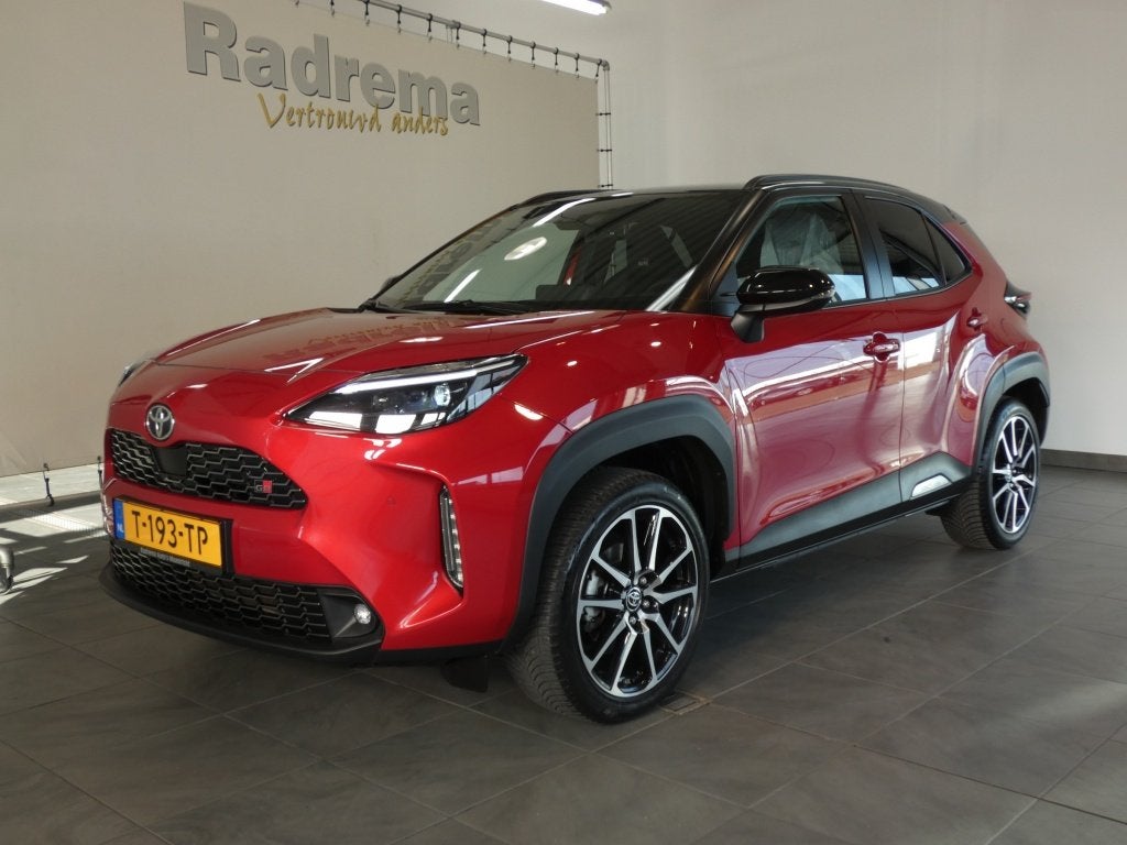Toyota Yaris Cross 1.5 Hybrid GR Sport JBL Panodak Trekhaak, Auto's, Toyota, Gebruikt, 93 pk, Hybride Elektrisch/Benzine, 3 cilinders