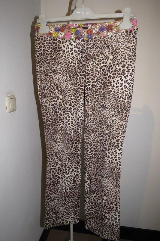 Marccain jaguar print soft shell broek bloemen taille N2