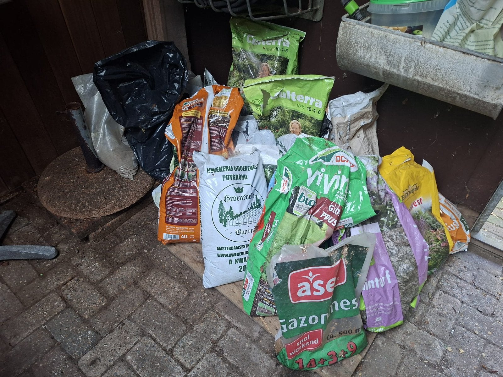 Zakken potgrond, arrde, mest, Tuin en Terras, Aarde en Mest, Ophalen of Verzenden, Potgrond