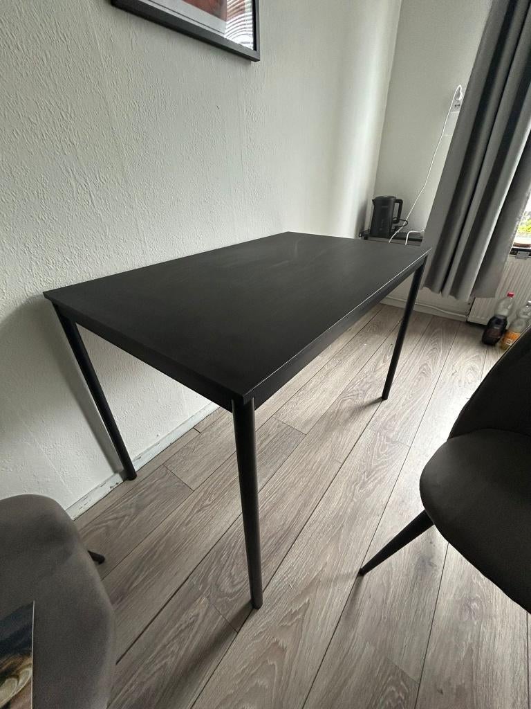Nette IKEA SANDSBERG Tafel – Al gemonteerd (Leeuwarden), Huis en Inrichting, Tafels | Eettafels, Ophalen, Overige materialen, Ikea - SANDSBERG Series