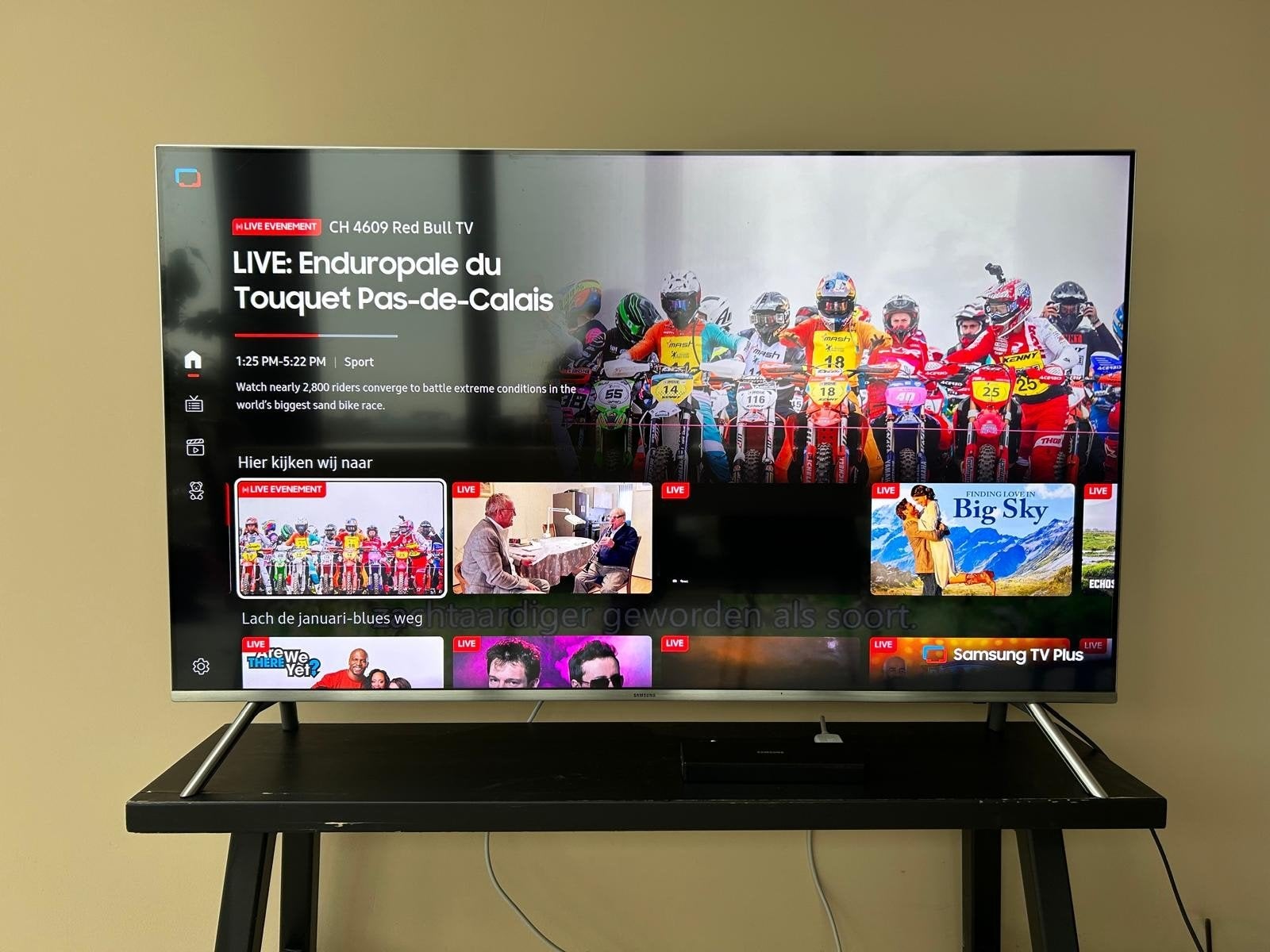 Foto 4 van Samsung 49 inch 4K Smart TV (UE49MU7000) 2017