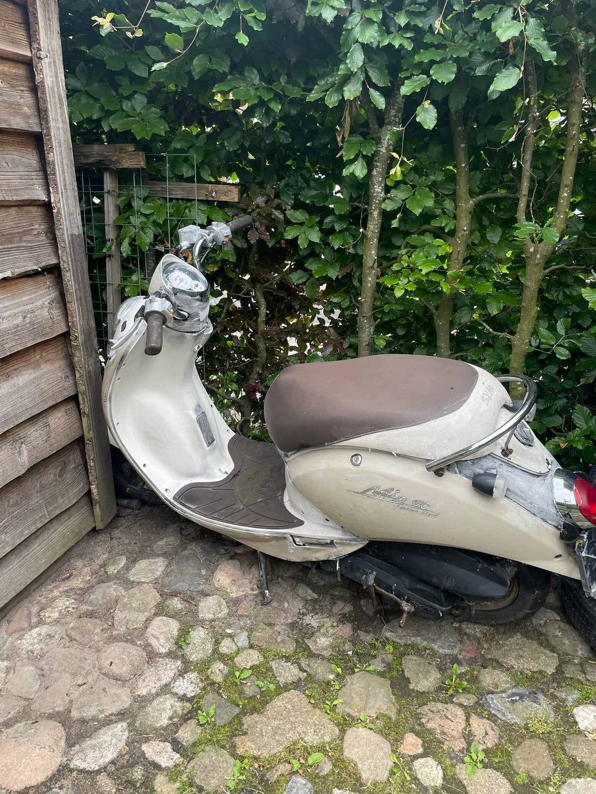 Mio 50, Fietsen en Brommers, Scooters | SYM, Ophalen, Zo goed als nieuw, Benzine, Mio