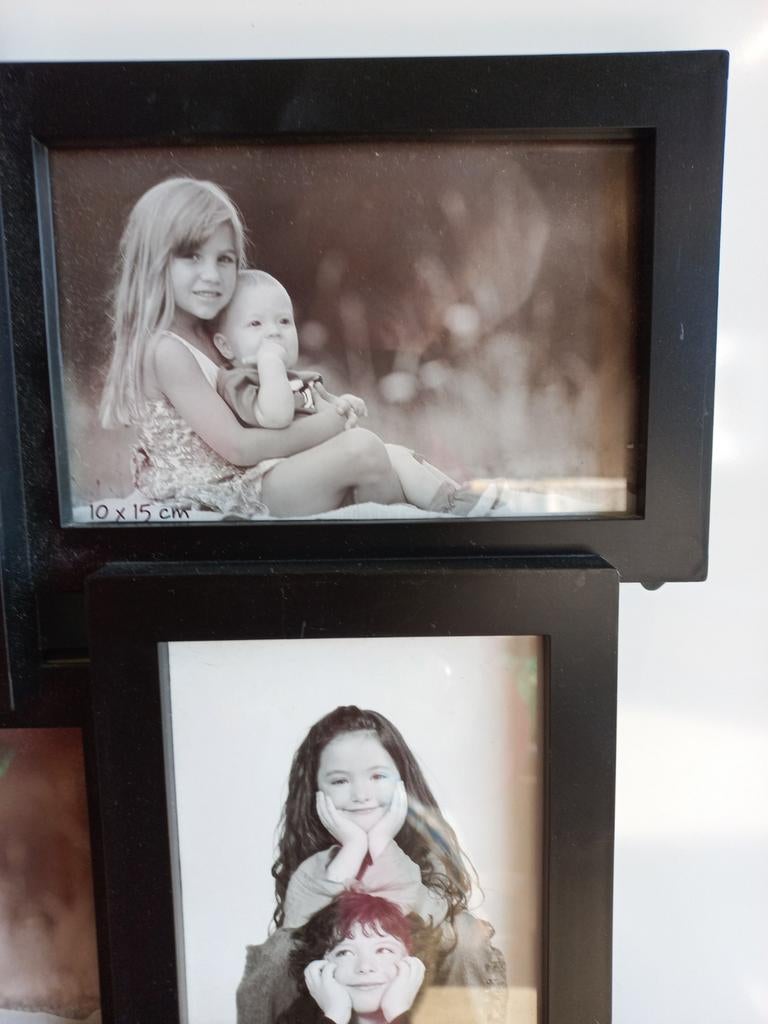 Zwart plastic fotocollage voor 12 foto's (10x15 cm), Ophalen, Zo goed als nieuw
