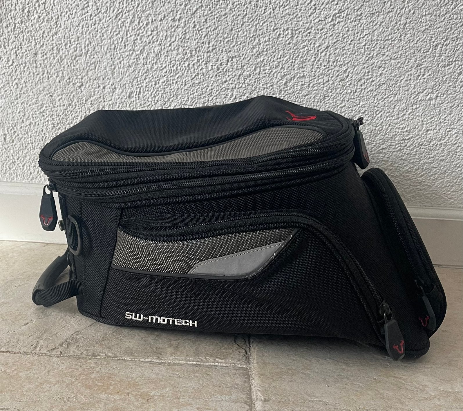SW Motech city tanktas 11-14 liter inhoud., Ophalen of Verzenden, Zo goed als nieuw