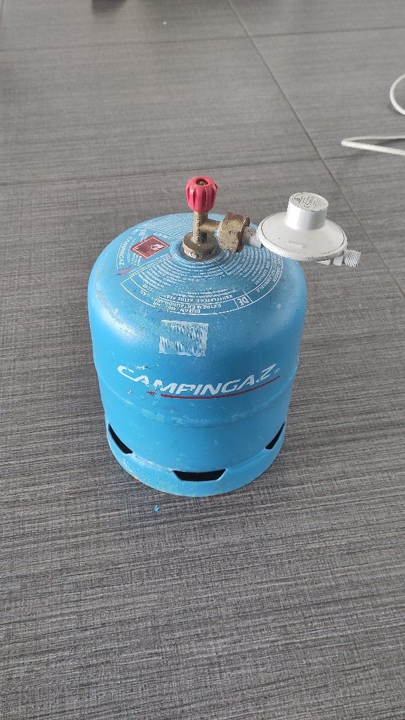 Campingaz fles met drukregelaar en kraan, Ophalen, Gebruikt