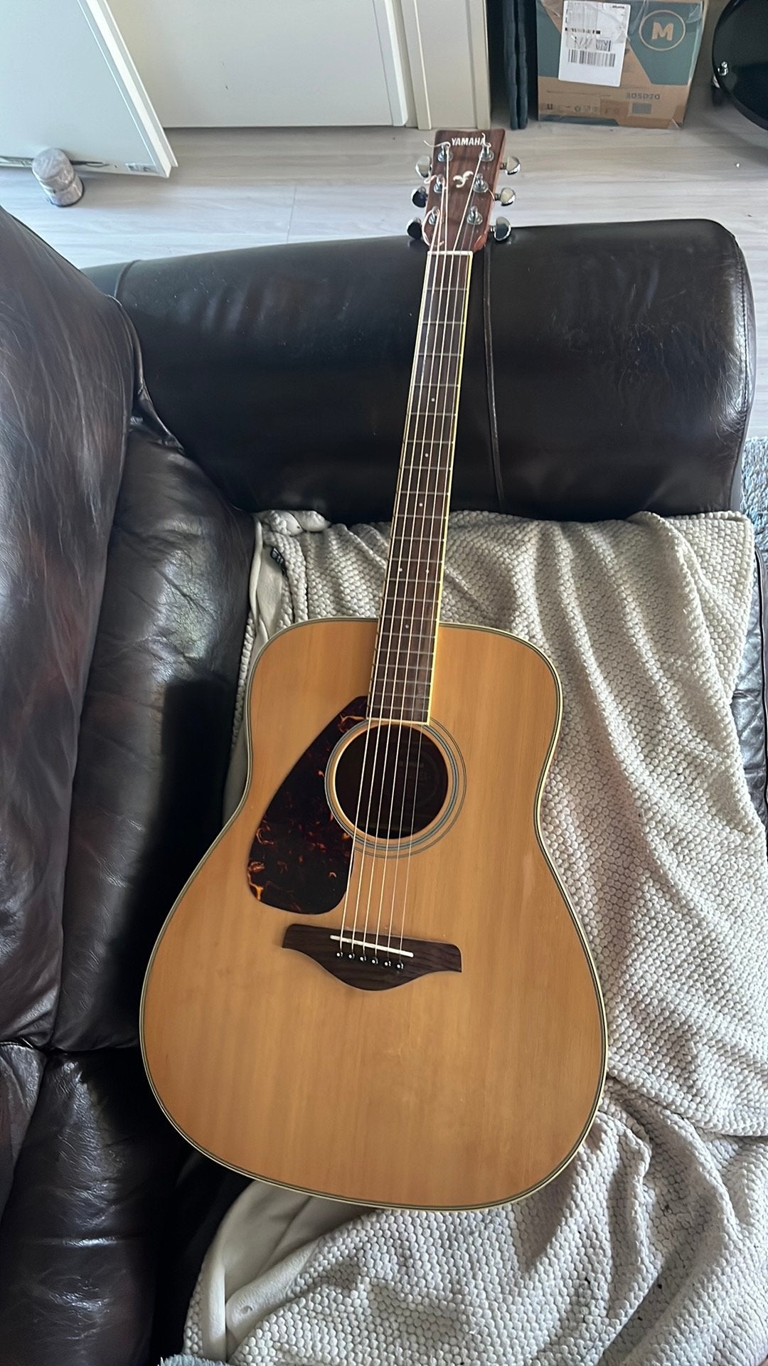 Gitaar Yanaha KG720SL, Ophalen, Zo goed als nieuw, Western- of Steelstringgitaar