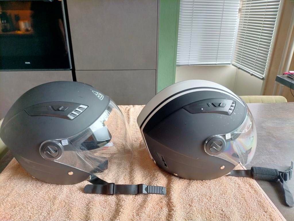Te koop twee motorhelmen van het merk BAYARD, Motoren, Ophalen of Verzenden, Tweedehands, Integraalhelm, Overige merken