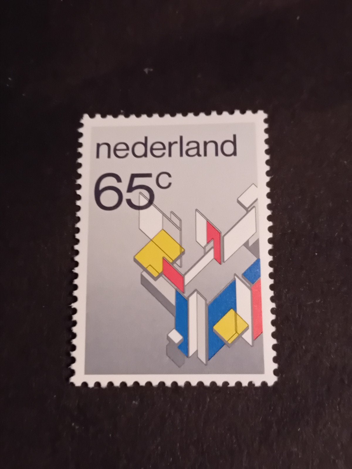 Nederland 65c postzegel, abstract design, Postzegels en Munten, Postzegels | Nederland, Ophalen of Verzenden, Na 1940, Postfris