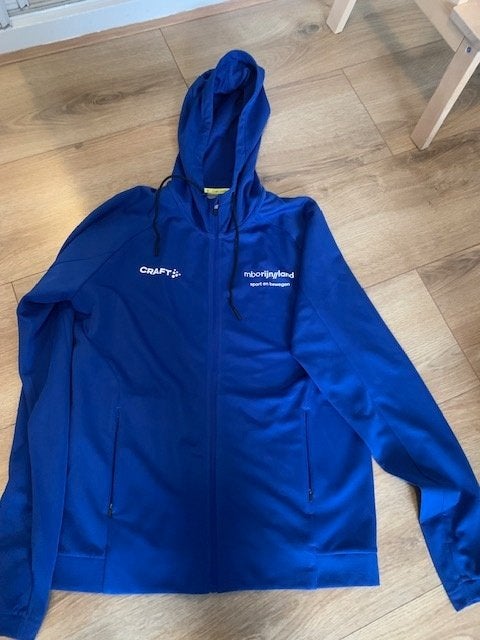 Blauwe trainingsjas van MBO Rijnland, Kleding | Heren, Maat 52/54 (L), Blauw, Ophalen of Verzenden, Zo goed als nieuw