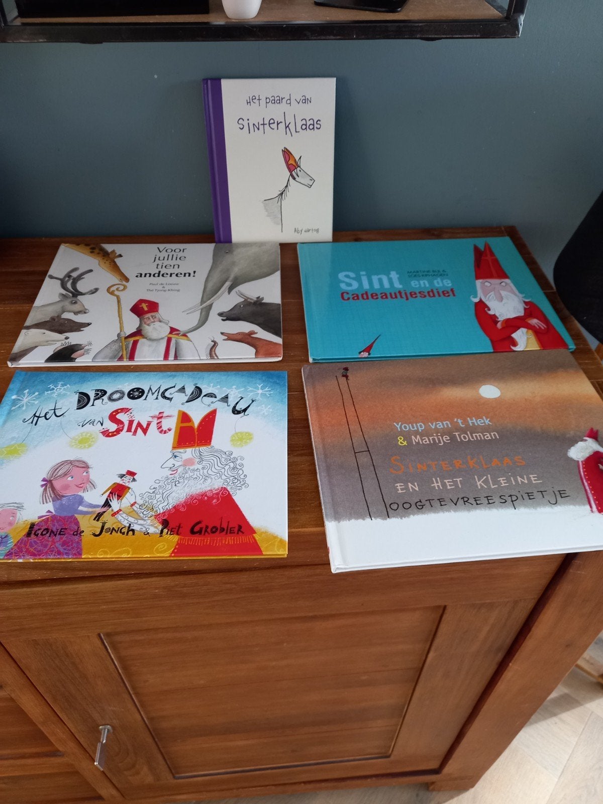 5 Sinterklaas boeken, Ophalen, Zo goed als nieuw