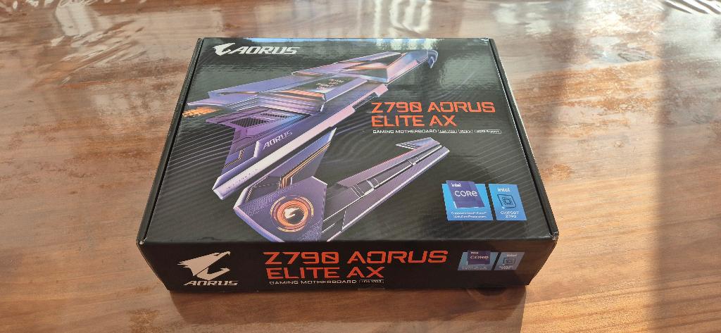Gigabyte Z790 AORUS ELITE AX Moederbord, Computers en Software, Moederborden, Zo goed als nieuw, Intel, DDR5, Ophalen of Verzenden