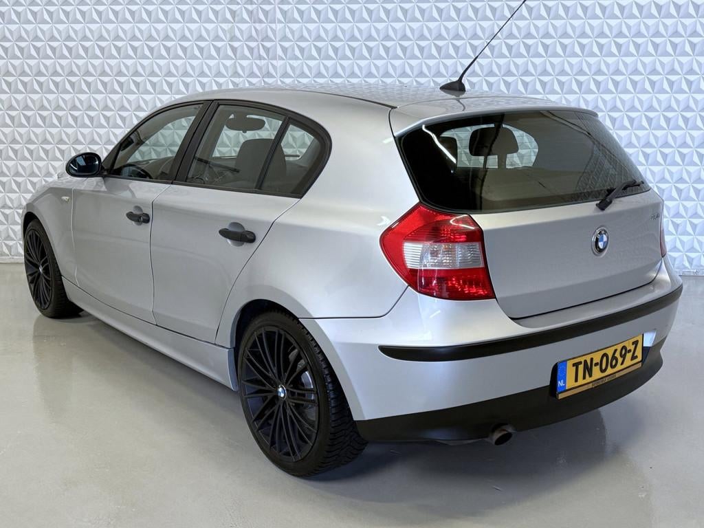 BMW 1-serie 116i Executive Airco / VASTE PRIJS ZONDER INRUIL, Auto's, BMW, 1596 cc, Achterwielaandrijving, Gebruikt, 4 cilinders