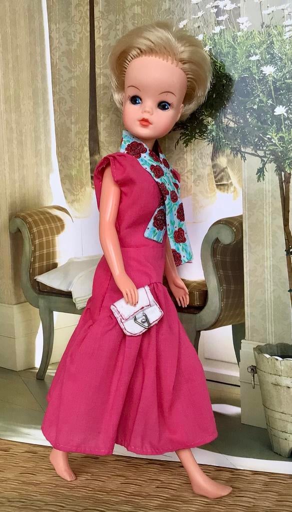 Lange zomerjurk met tasje voor Sindy Fleur Barbie (excl pop), Ophalen of Verzenden, Zo goed als nieuw