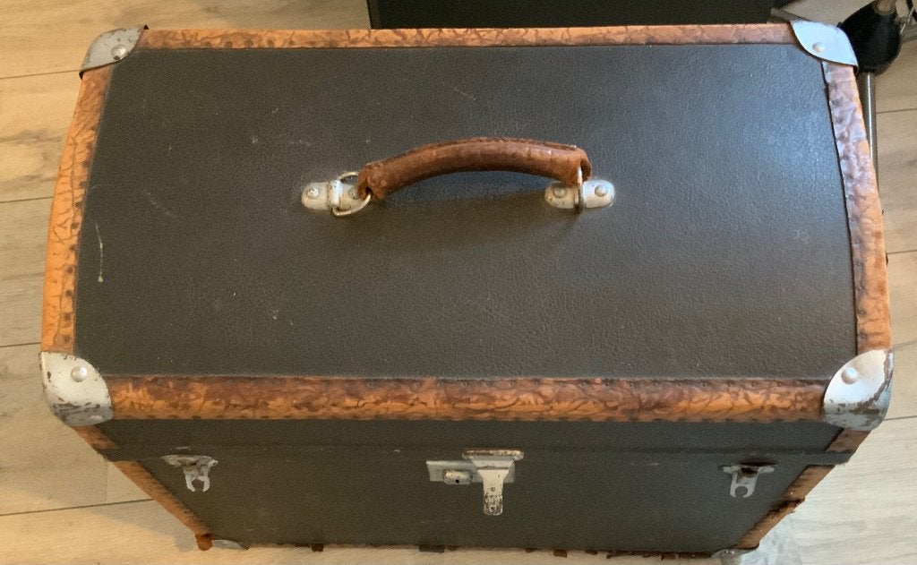 Accordeonkoffer v 120Bas.   25€, Ophalen, Zo goed als nieuw, 120-bas, Overige merken