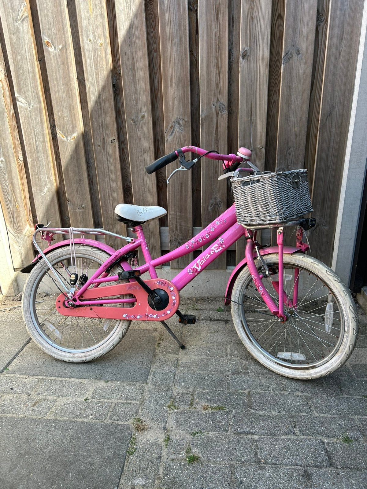 Meisjesfiets 20 inch roze met mandje, Ophalen, Gebruikt, Terugtraprem, 20 inch
