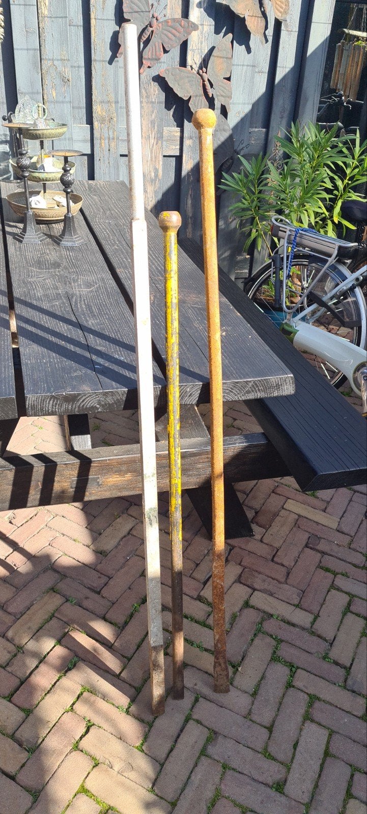 Stootijzers: 1 aluminium en 2 ijzeren, Ophalen