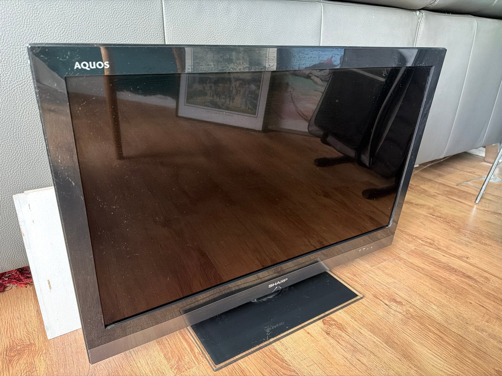 Sharp Aquos LCD TV - LC-32LE705E, Gebruikt, 50 Hz, LCD, Ophalen of Verzenden